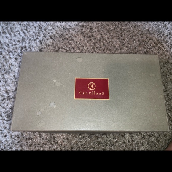 Colehaan flats - Picture 3 of 4